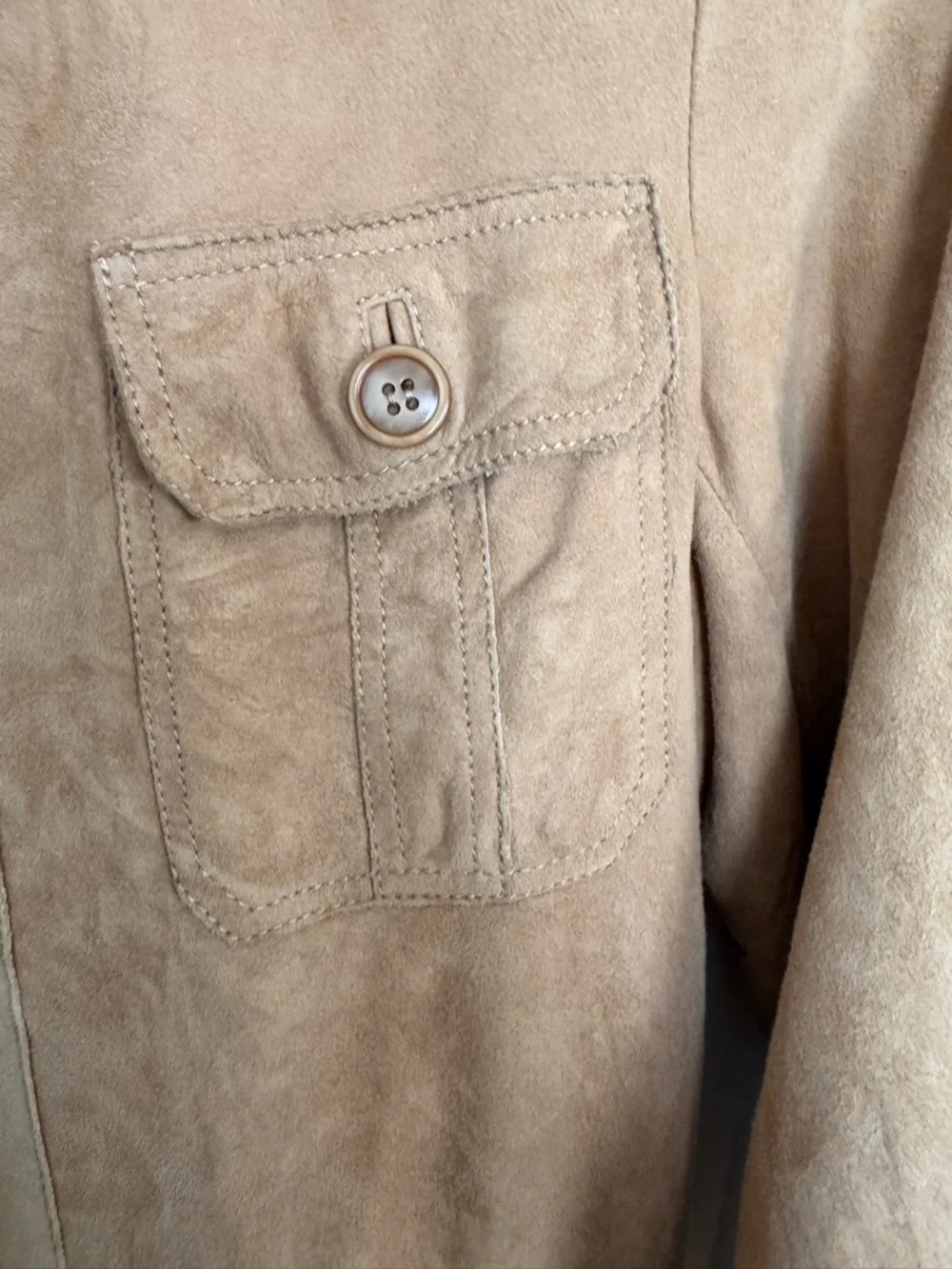Vintage Wilson’s Buttery-Soft Suede Button-Front Jacket - Tan Size Small - Picture 4 of 7